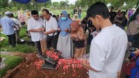 Kenangan Nenek Korban Pembunuhan Cilandak: Pandangan Tetangga yang Menyentuh