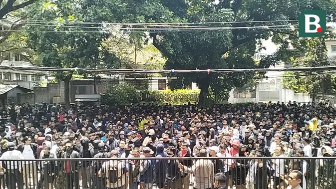 Bobotoh Murka! Suporter Diintimidasi, Kantor Persib Dikepung Ribuan Orang